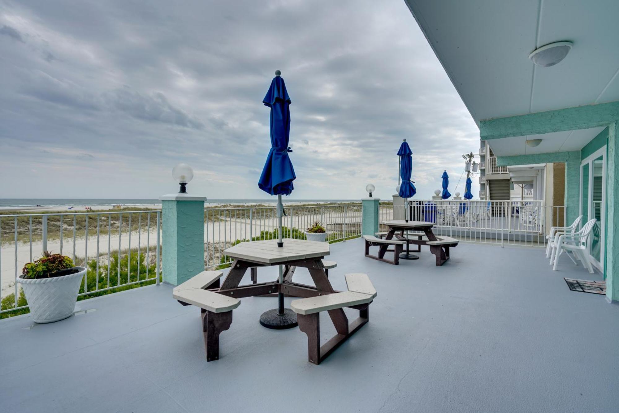 Cozy Oceanfront Condo With Pool And Beach Access! Wildwood Crest Exterior foto