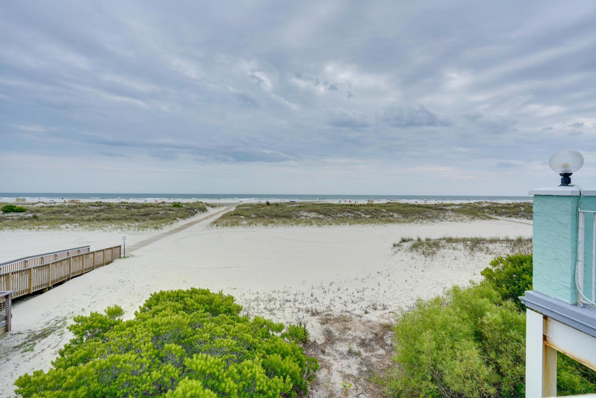 Cozy Oceanfront Condo With Pool And Beach Access! Wildwood Crest Exterior foto